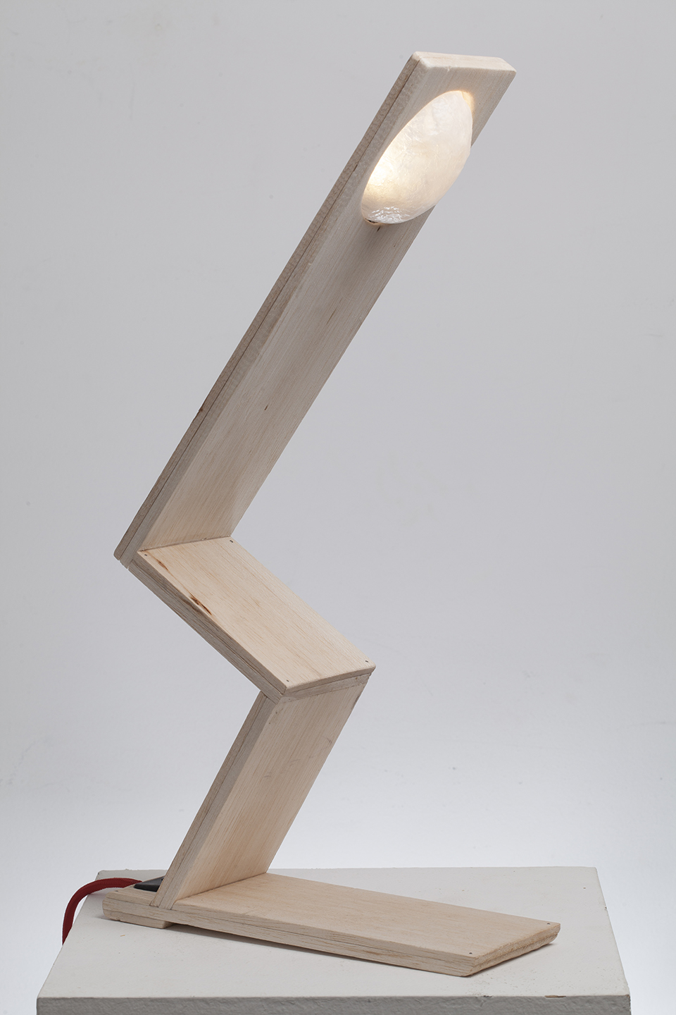 ekkinisi wooden lamp