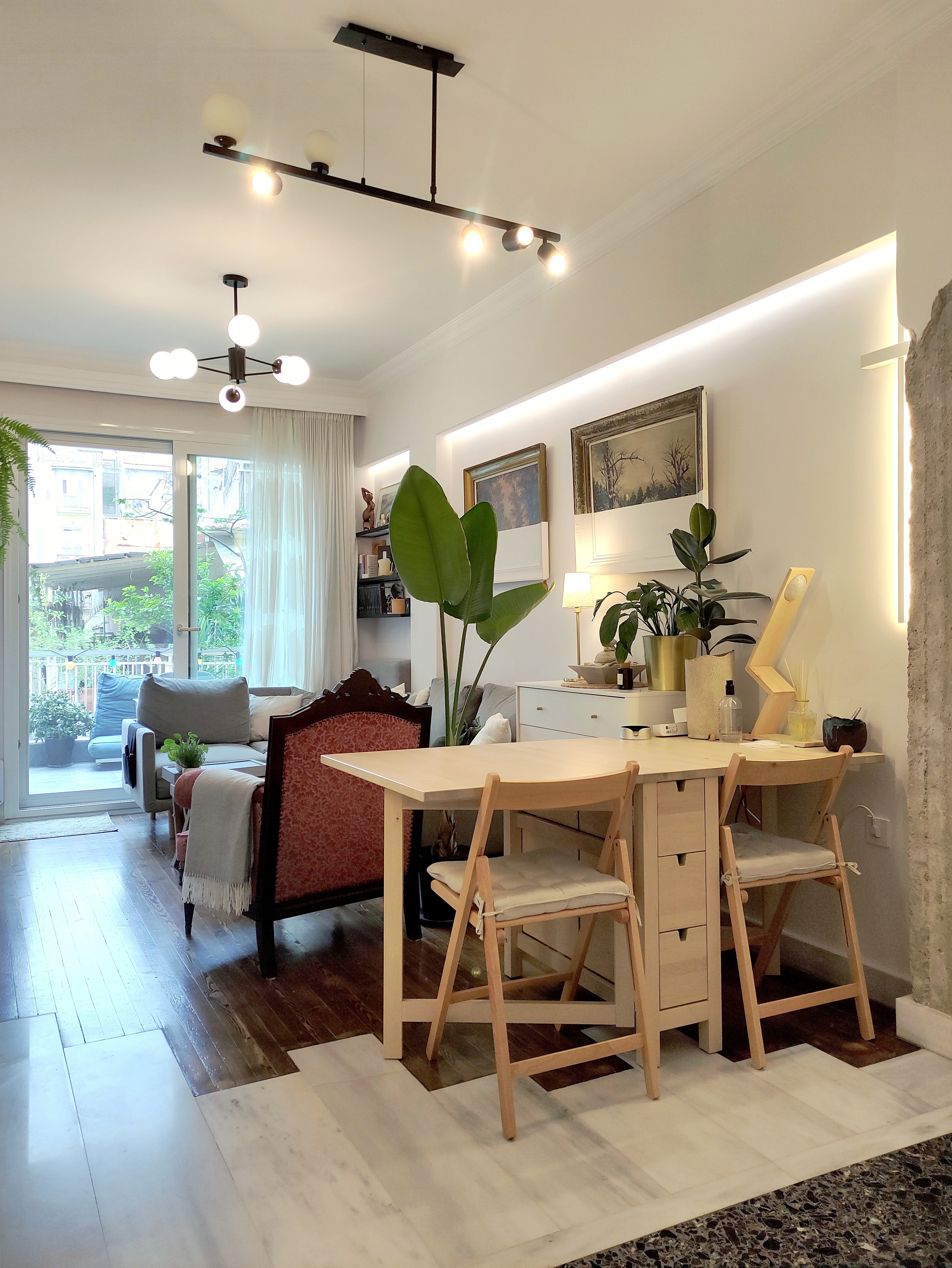 Apartment renovation in Thessaloniki - living and dining room