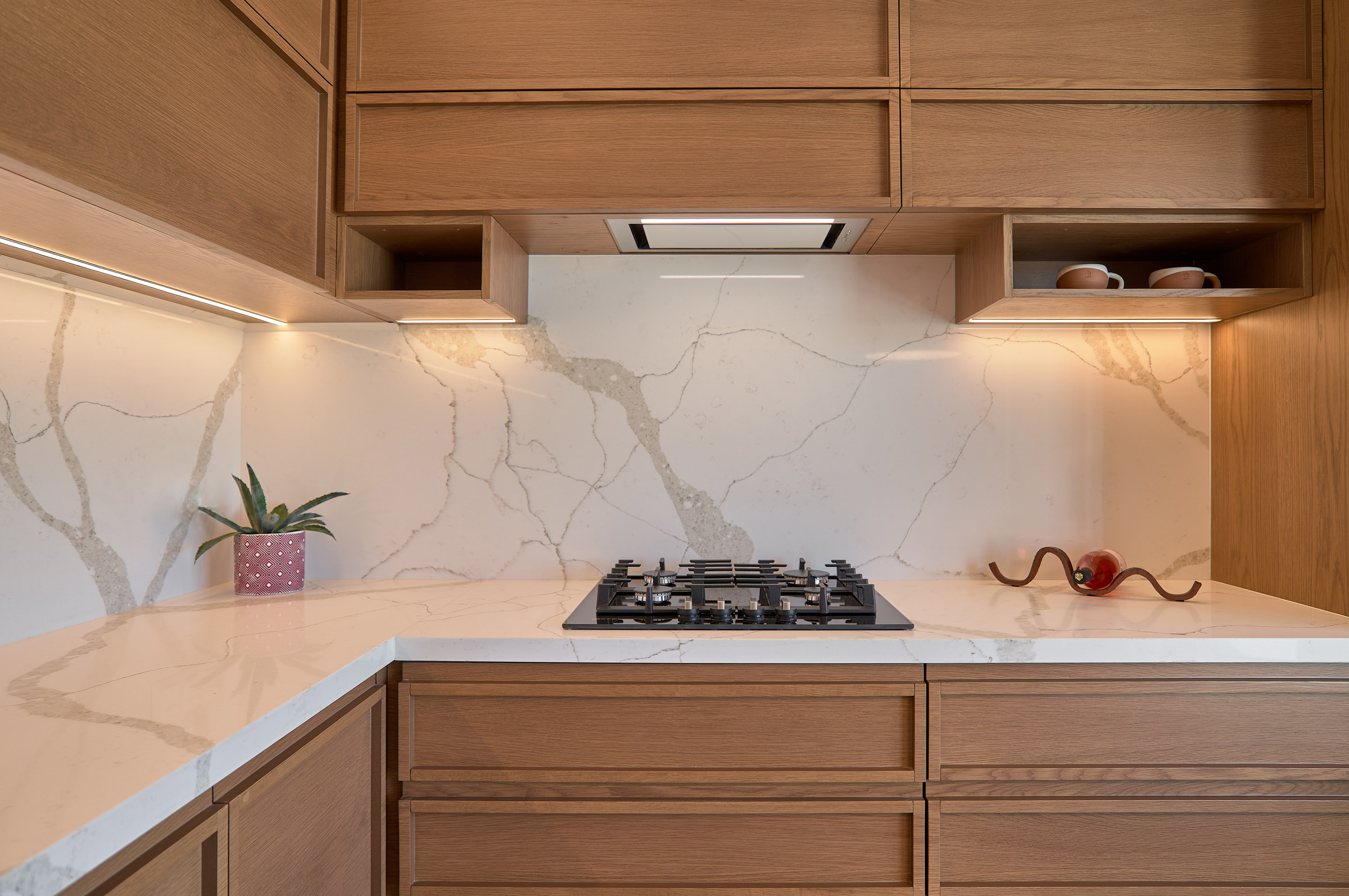 Kitchen of a renovated apartment in Thessaloniki - cabinets detail