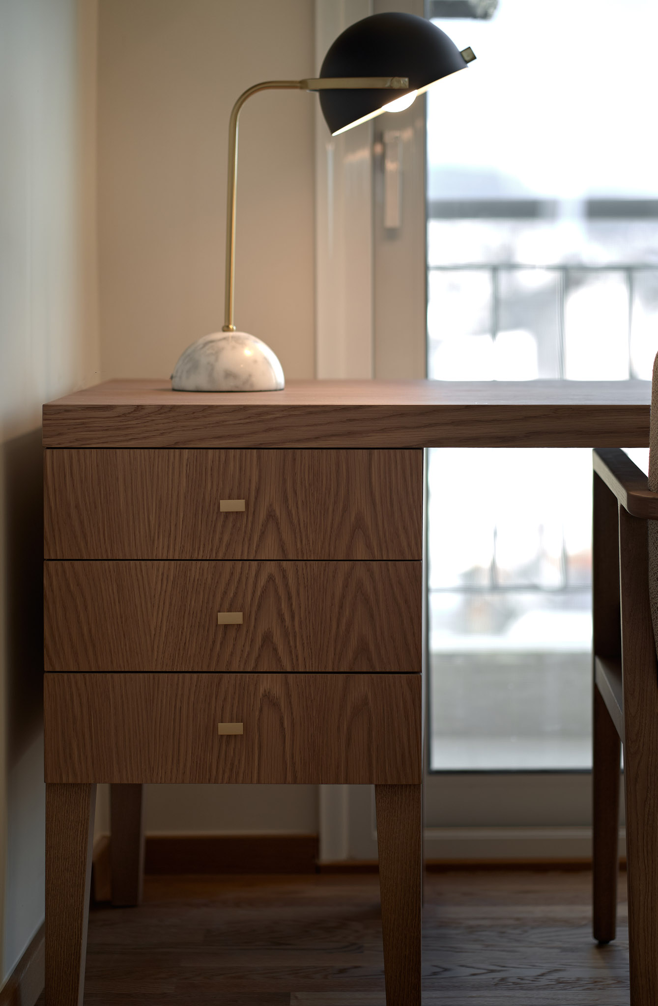 Office of a renovated apartment in Thessaloniki - marble lamp